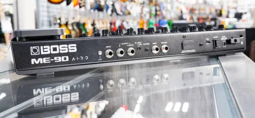 BOSS - ME-90 Guitar Multi-Effects Processor 2